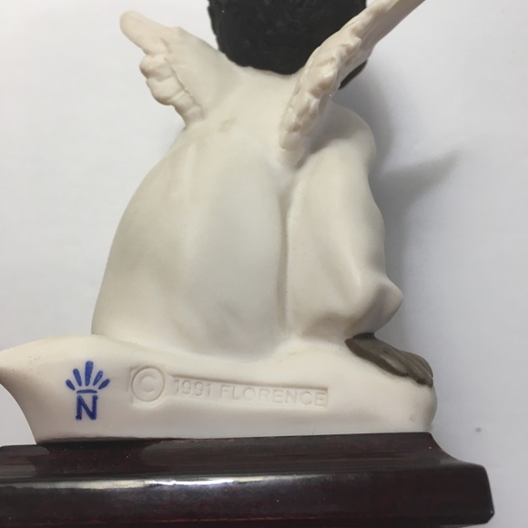 Giuseppe Armani Angel with butterfly Capodimonte - Picture 9 of 11